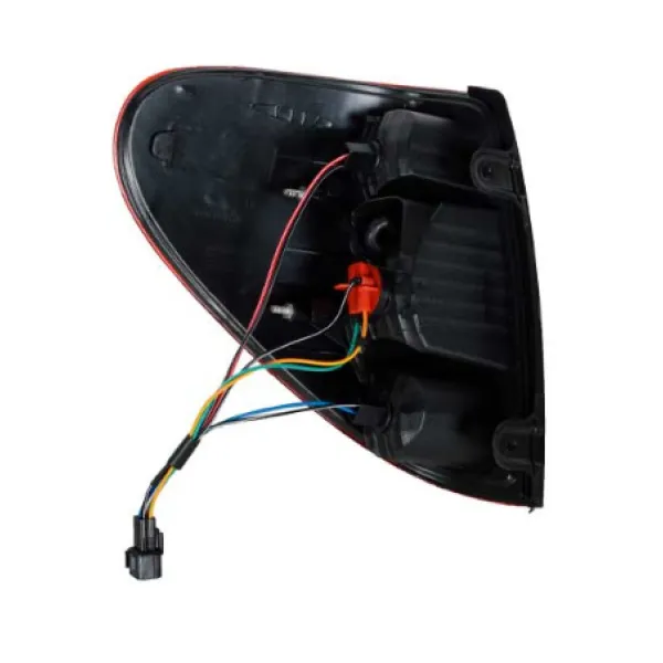 Farol trasero para mitsubishi l200 2007 2015 2.5 - Faroles Traseros | ClickRepuestos